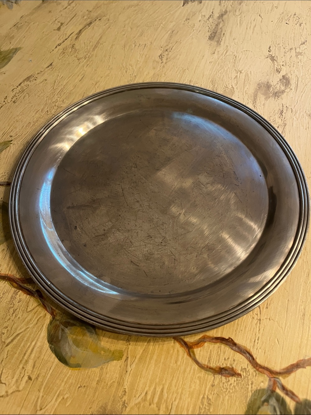 Vintage Pewter-Toned Round Plate -l